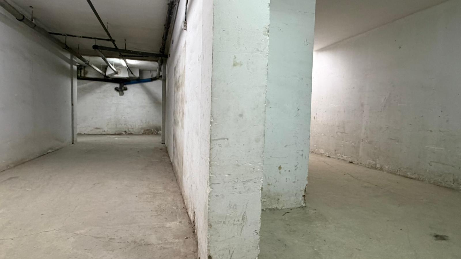 Imagen 19 Local Comercial en venta en Santa Coloma De Gramenet / Local en excelente zona alado del r...