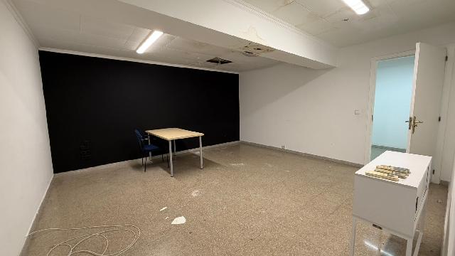 Imagen 21 Inmueble 301863 - Local Comercial en venta en Santa Coloma De Gramenet / Local en excelente zona alado del r...