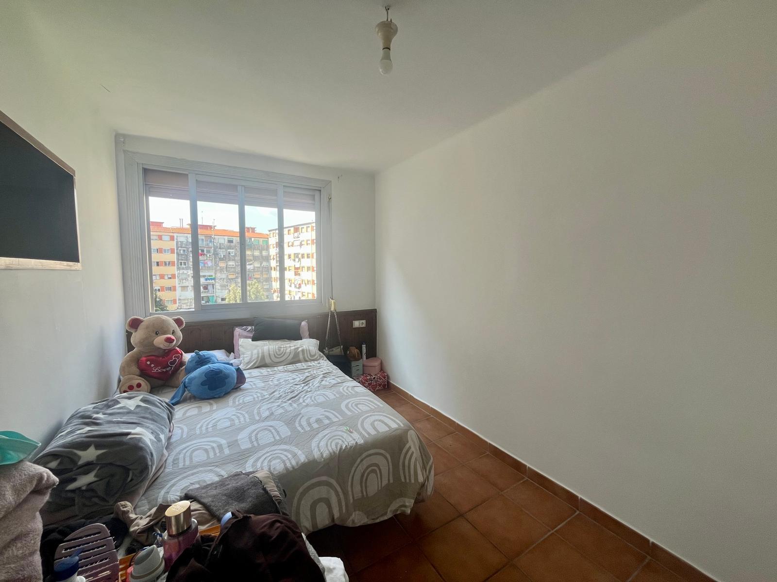 Imagen 12 Apartamento en venta en Badalona / Piso en el barrio de la salud de 58m2 para inversores