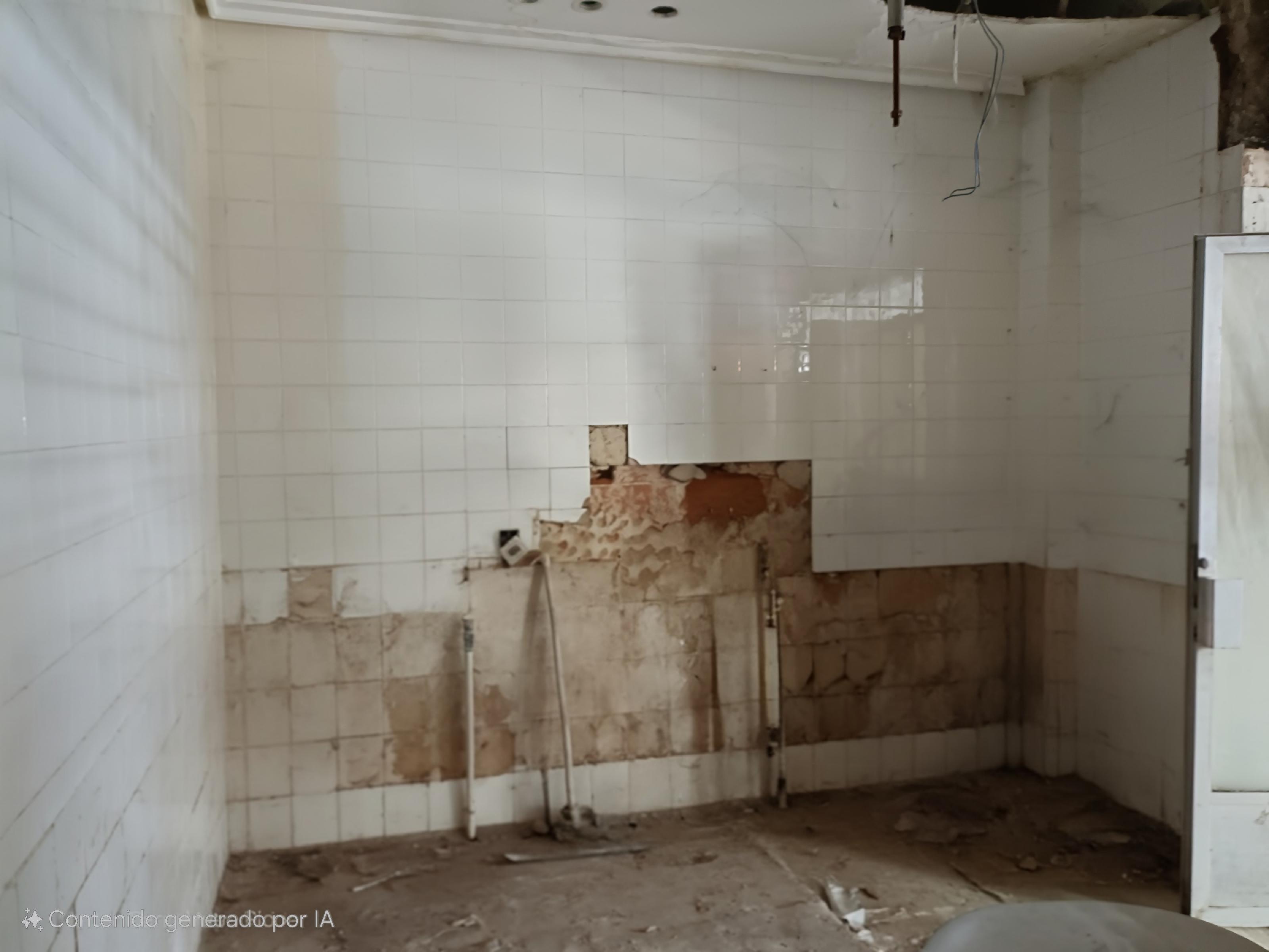 Imagen 4 Local Comercial en venta en Albacete / Iglesia de Fátima. Antiguo Mercado