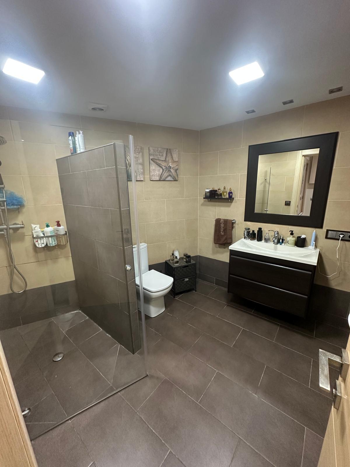 Imagen 13 Casa en venta en Barcelona / Carrer  Llerona 2 B Torre Baro Barcelona