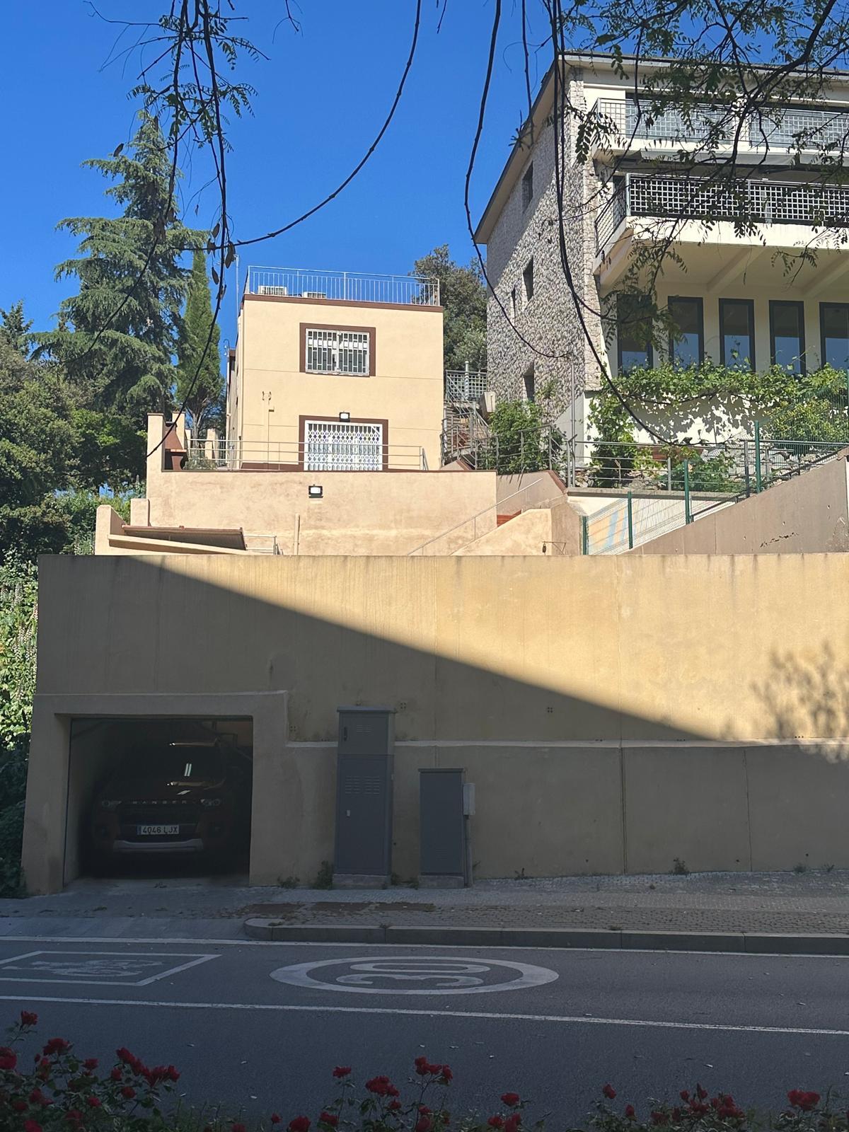 Imagen 39 Casa en venta en Barcelona / Carrer  Llerona 2 B Torre Baro Barcelona