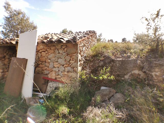 Imagen 3 Inmueble 302149 - Solar Rústico en venta en Pinell De Brai (El) / Zona rural tranquila en el Pinell de Brai.