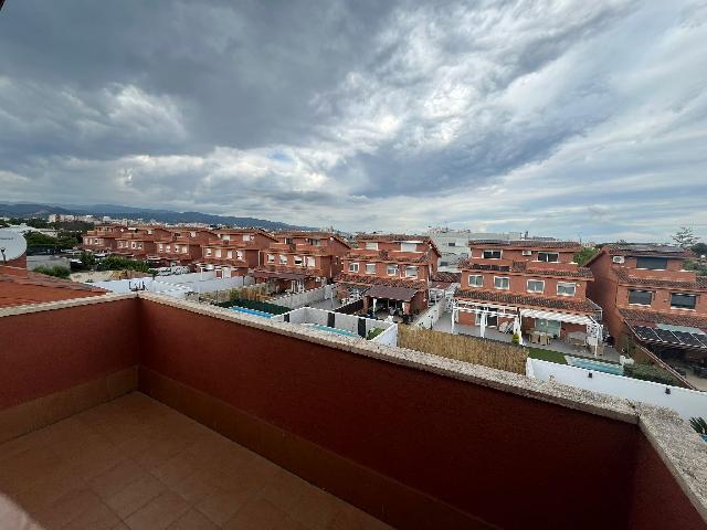 Imagen 2 Inmueble 303201 - Casa en venta en Reus / Cerca del hospital sant joan de reus