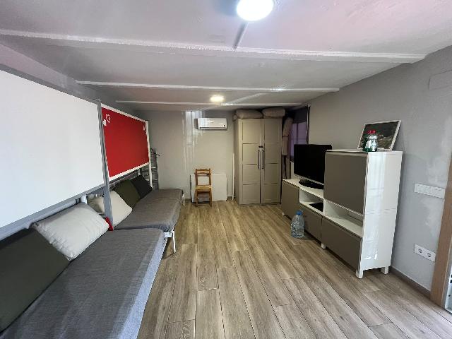 Imagen 3 Inmueble 305861 - Casa en venta en Mont-roig Del Camp / Terreno con casa en Mont- Roig del camp Tarragona
