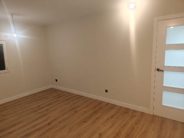 Imagen 15 Inmueble 305929 - Piso en venta en Tarragona / Piso recién reformado con 3 habitaciones, cerca colegio 