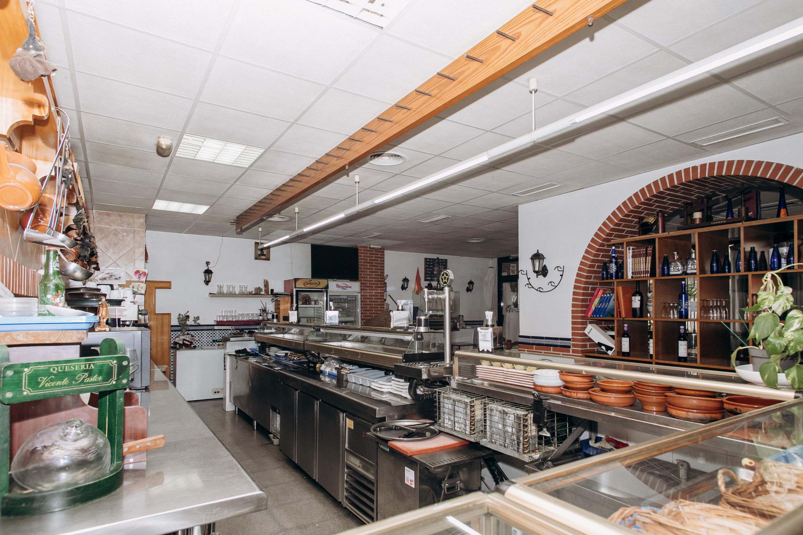 Imagen 17 Local Comercial en venta en Murcia / Local en avenida Juan de Borbón