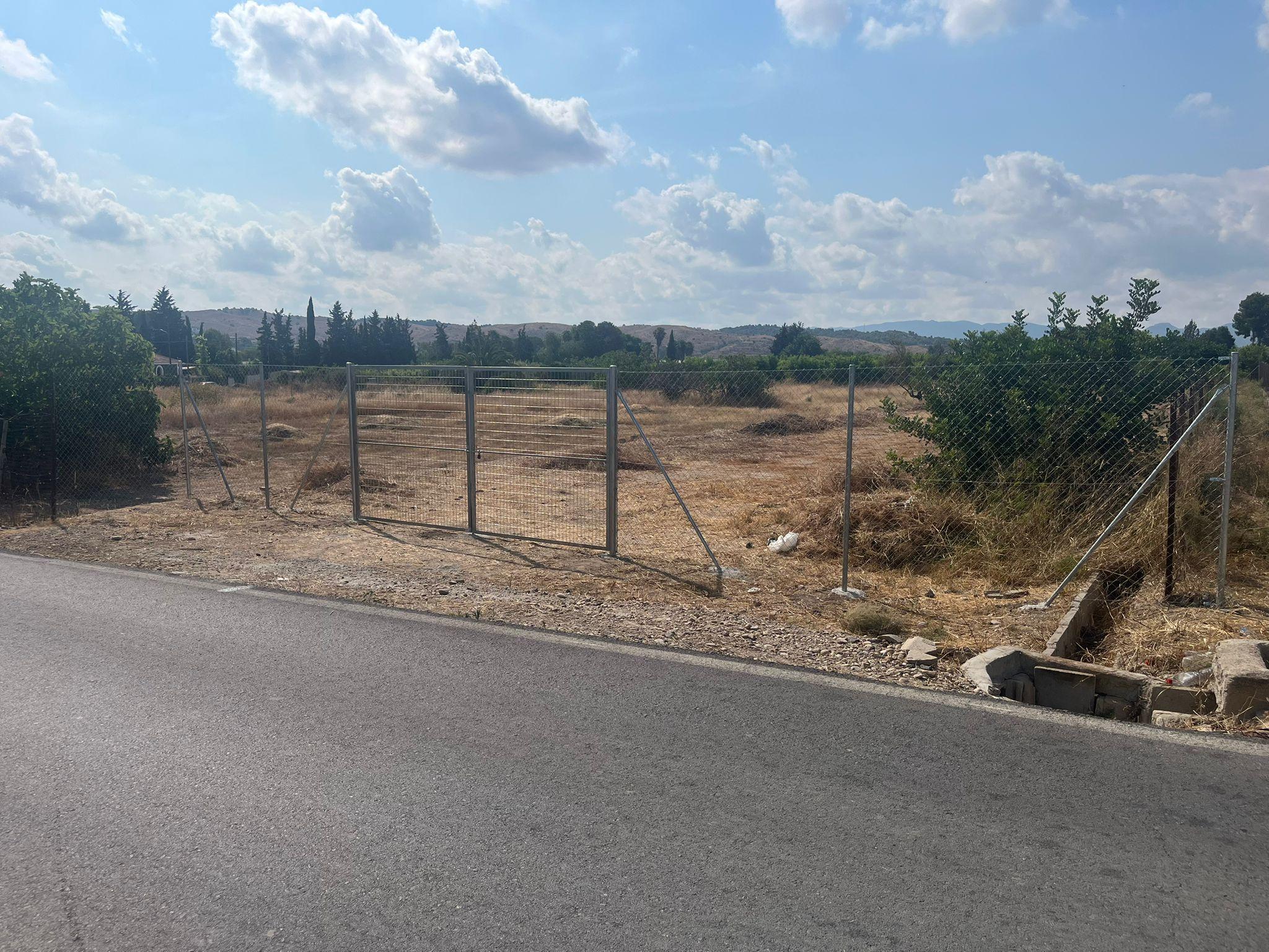 Imagen 2 Solar Urbano en venta en Torres De Cotillas Las / Bien comunicado, a 5 minutos de la autovía