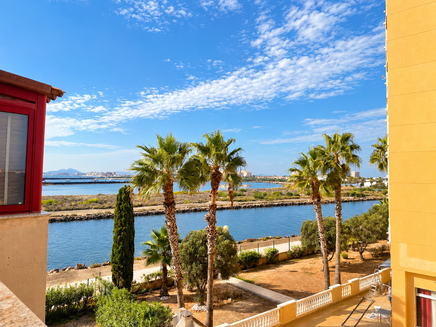 Imagen 3 Casa Adosada en venta en San Javier / Junto al Faro del Estacio y cerca del puerto