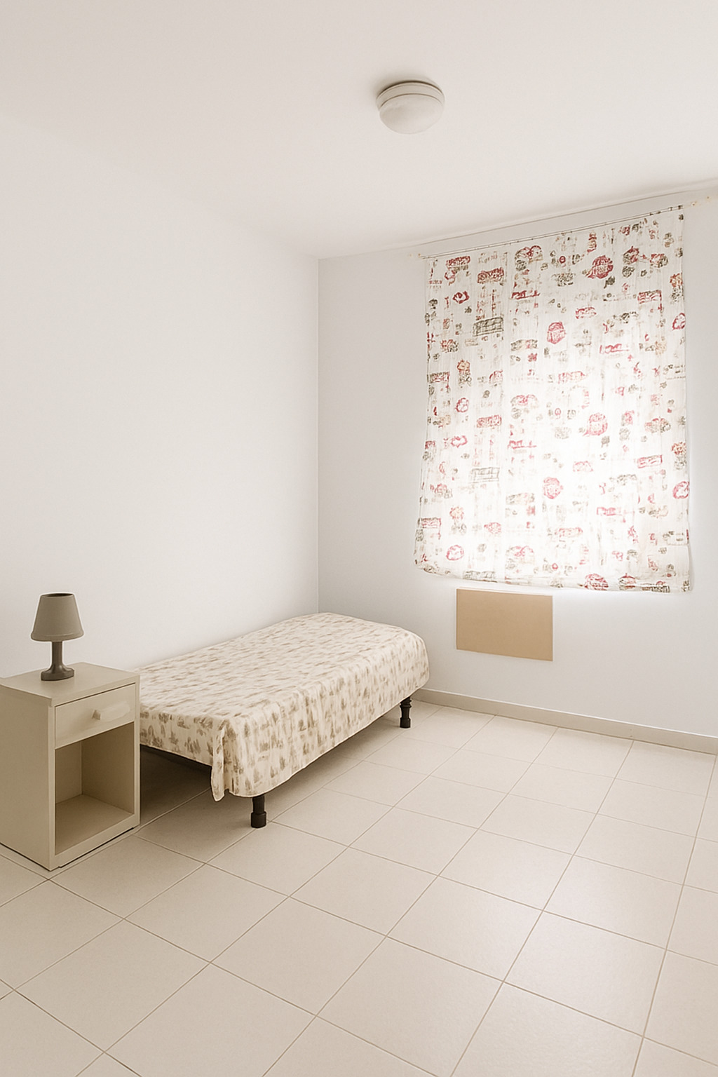 Imagen 2 Piso en venta en Vinaròs / Hotel teruel zona muy tranquila de vinaros