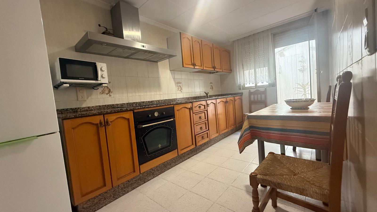Imagen 11 Casa Adosada en venta en Vinaròs / Casa centrica zona  tranquila   zona de parques  