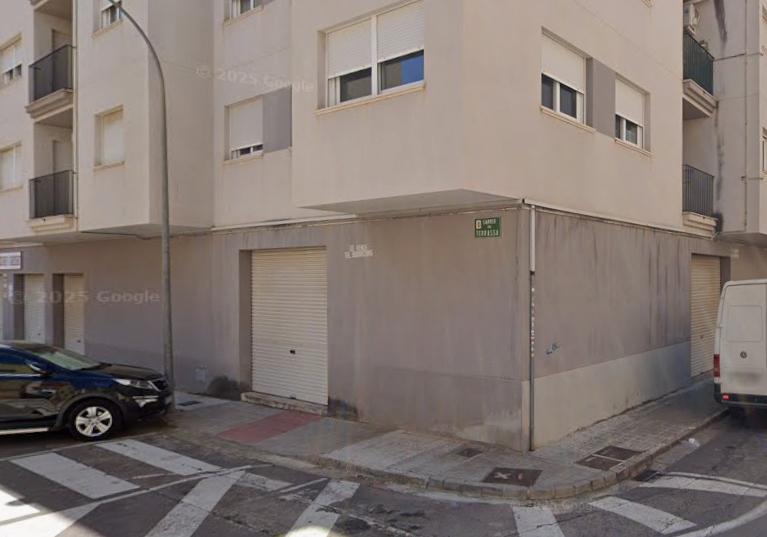 Imagen 1 Local Comercial en venta en Vinaròs / Cerca del Telepizza y la Agencia tributaria .