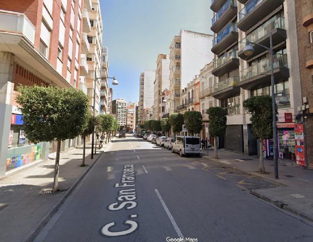 Imagen 2 Inmueble 299537 - Parking Coche en venta en Vinaròs / Calle céntrica, muchos comercios.