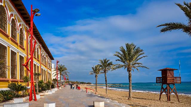 Imagen 2 Inmueble 299537 - Parking Coche en venta en Vinaròs / Calle céntrica, muchos comercios.