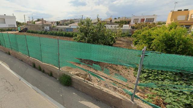 Imagen 2 Inmueble 299595 - Solar Urbano en venta en Vinaròs / Costa Norte, primer puente blanco. 