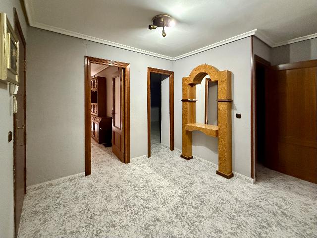 Imagen 5 Inmueble 299316 - Piso en venta en Plasencia / Zona Los Pinos-El Pilar, Plasencia (Cáceres)