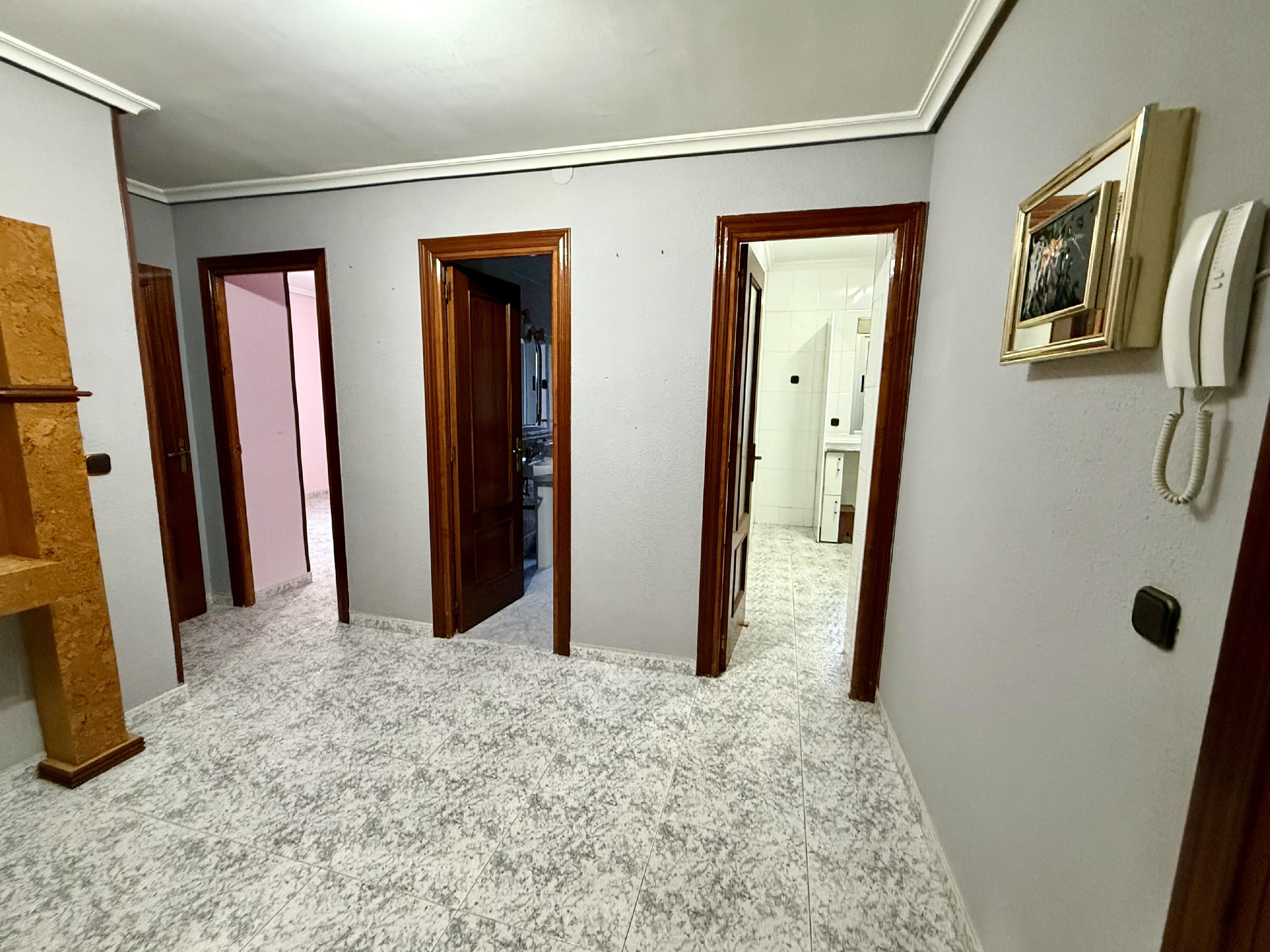Imagen 4 Piso en venta en Plasencia / Zona Los Pinos-El Pilar, Plasencia Cáceres