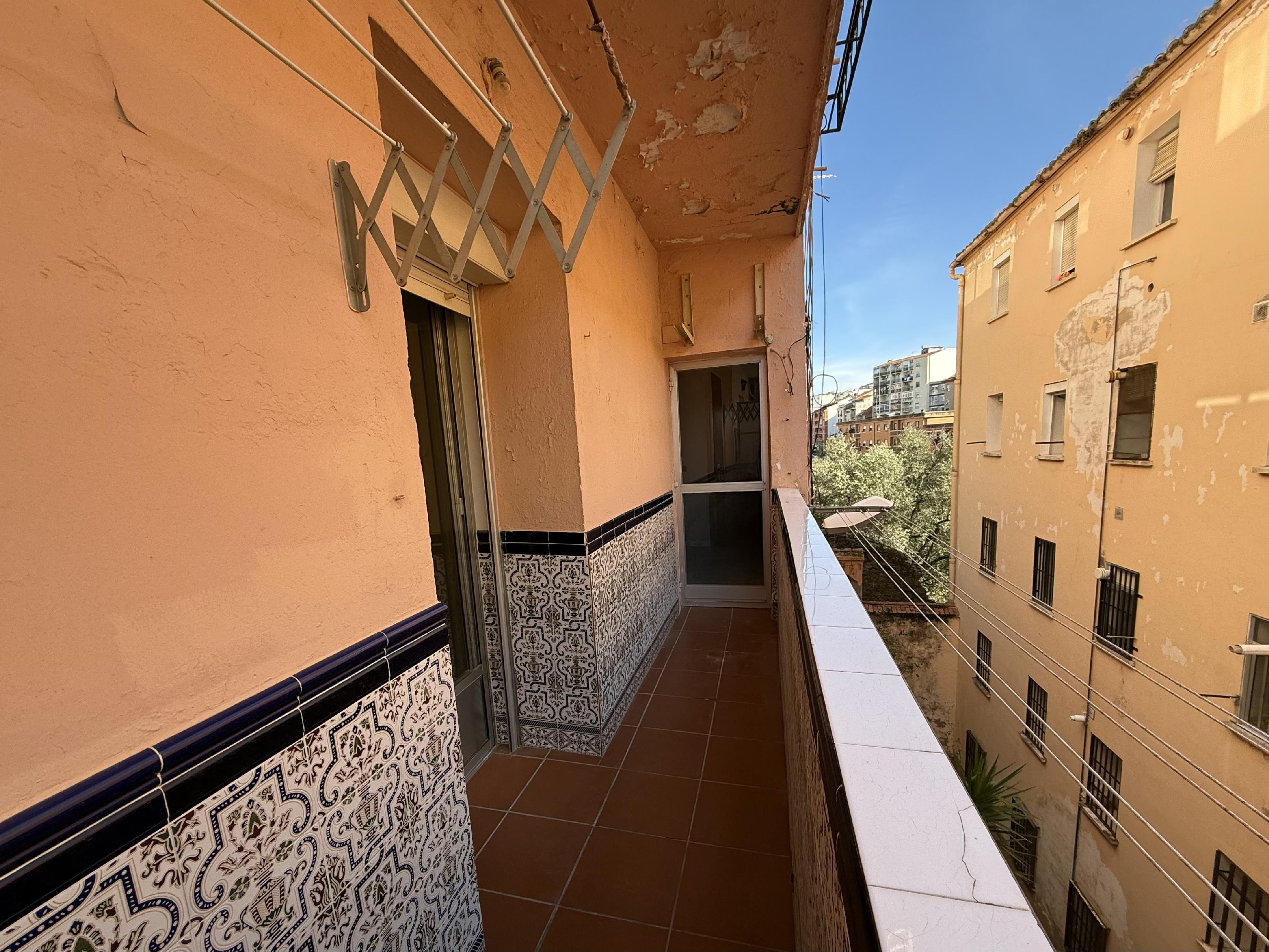 Imagen 9 Piso en venta en Plasencia / Calle Colonia de San Sebastián - Sor Valentina Mirón