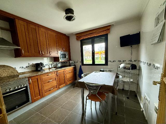 Imagen 10 Inmueble 299481 - Dúplex en venta en Plasencia / Junto al parque José Zorrilla