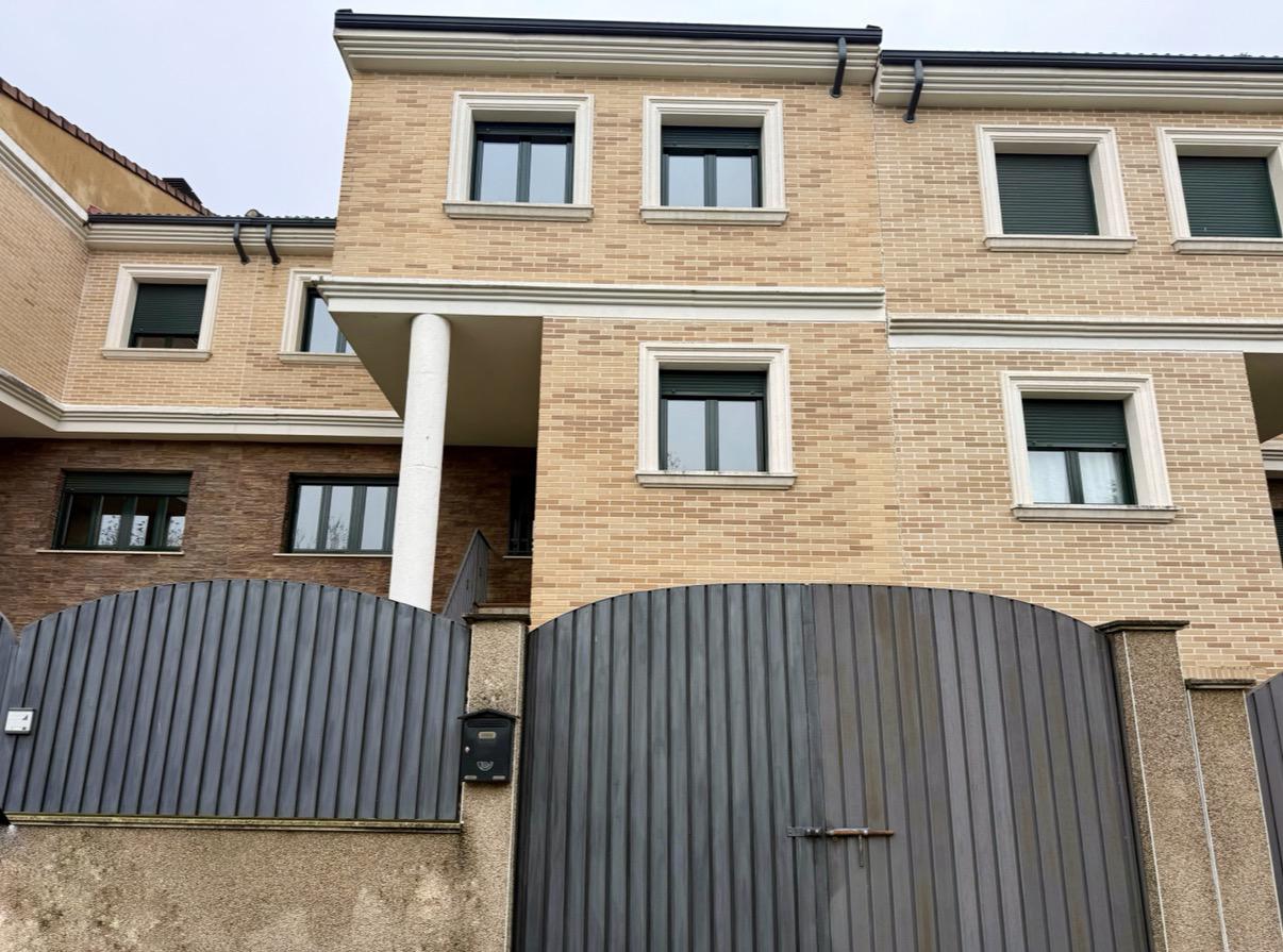 Imagen 31 Dúplex en venta en Plasencia / Junto al parque José Zorrilla