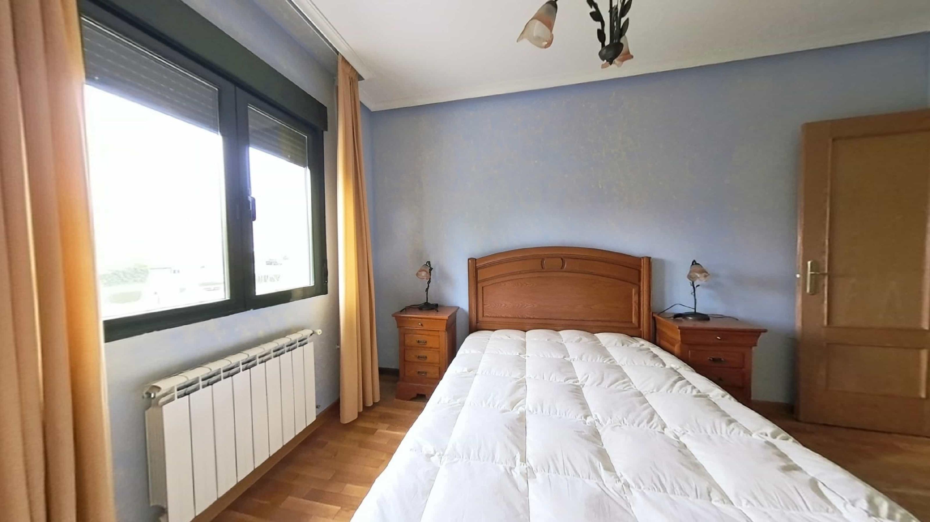 Imagen 14 Dúplex en venta en Plasencia / Junto al parque José Zorrilla