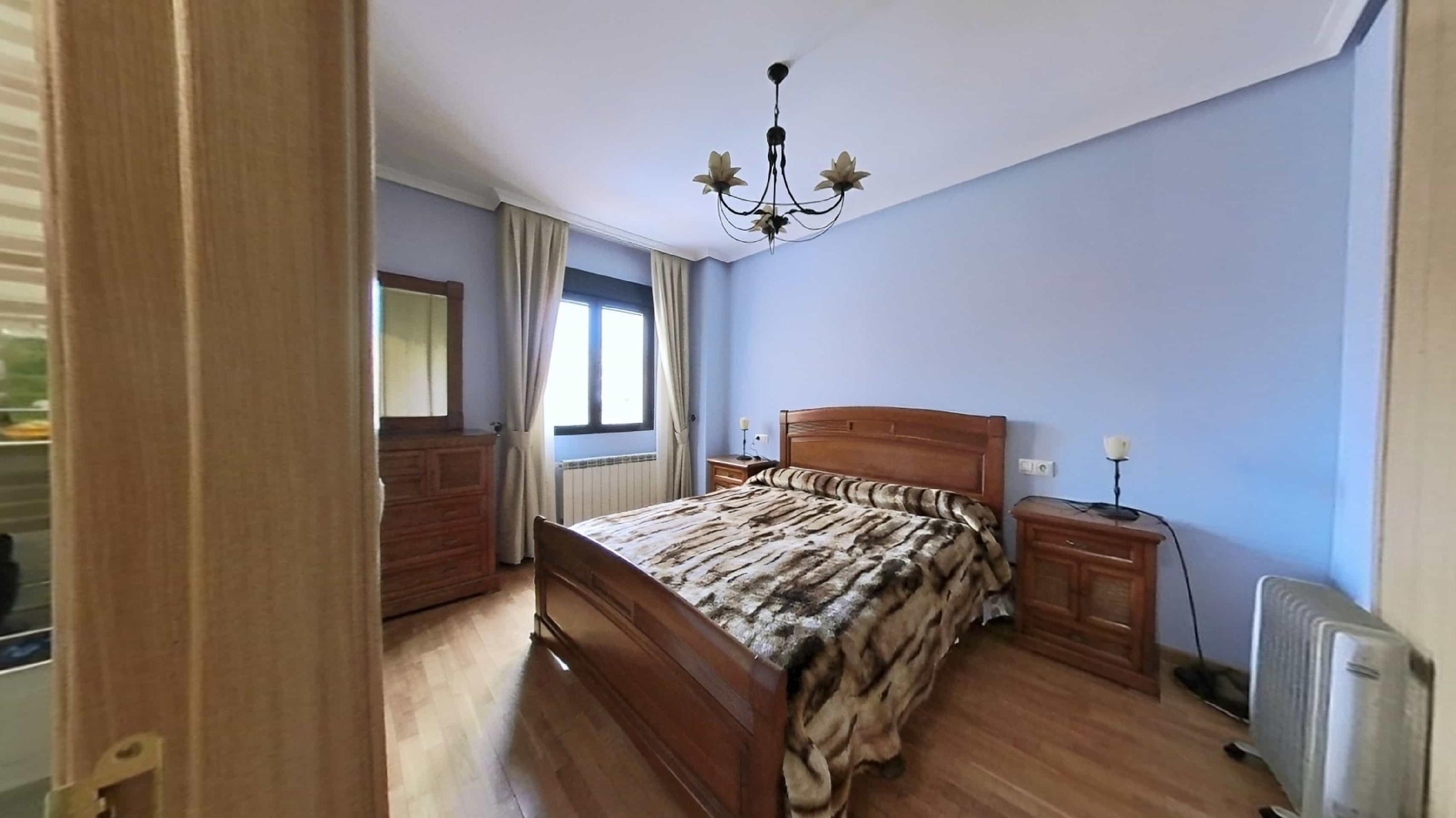 Imagen 6 Dúplex en venta en Plasencia / Junto al parque José Zorrilla