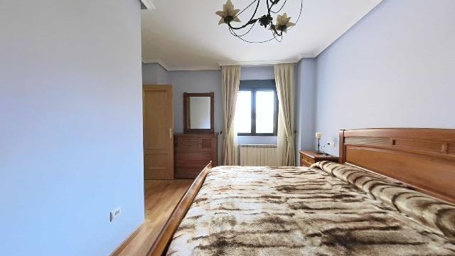 Imagen 4 Inmueble 299481 - Dúplex en venta en Plasencia / Junto al parque José Zorrilla