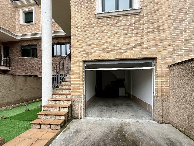 Imagen 2 Inmueble 299481 - Dúplex en venta en Plasencia / Junto al parque José Zorrilla