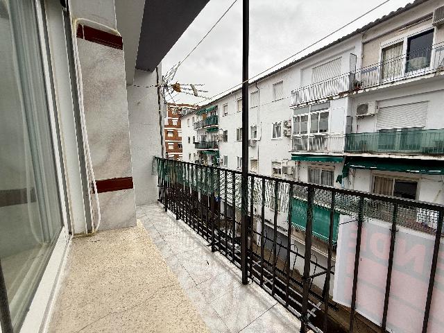 Imagen 8 Inmueble 300036 - Piso en venta en Plasencia / Zona de la estación de autobuses 