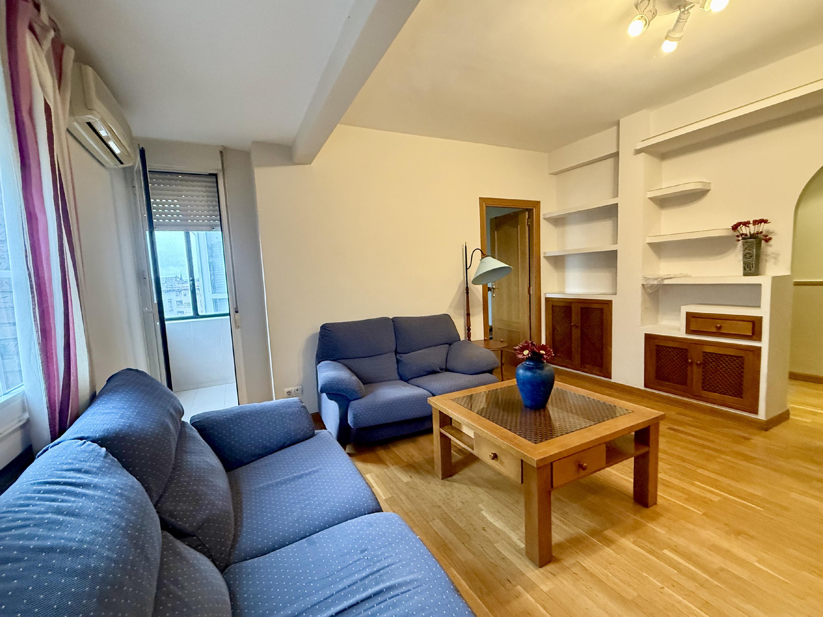 Imagen 4 Piso en venta en Plasencia / Piso en Ronda del Salvador, junto al centro