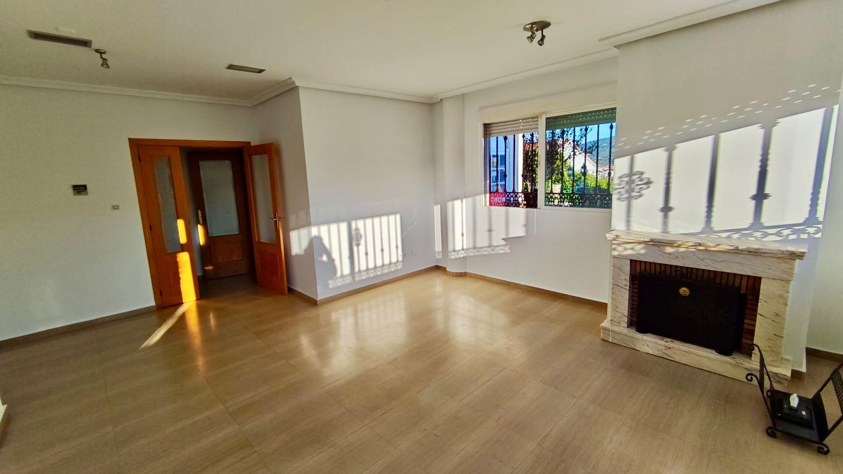 Imagen 11 Casa en venta en Plasencia / En la zona del Berrocal