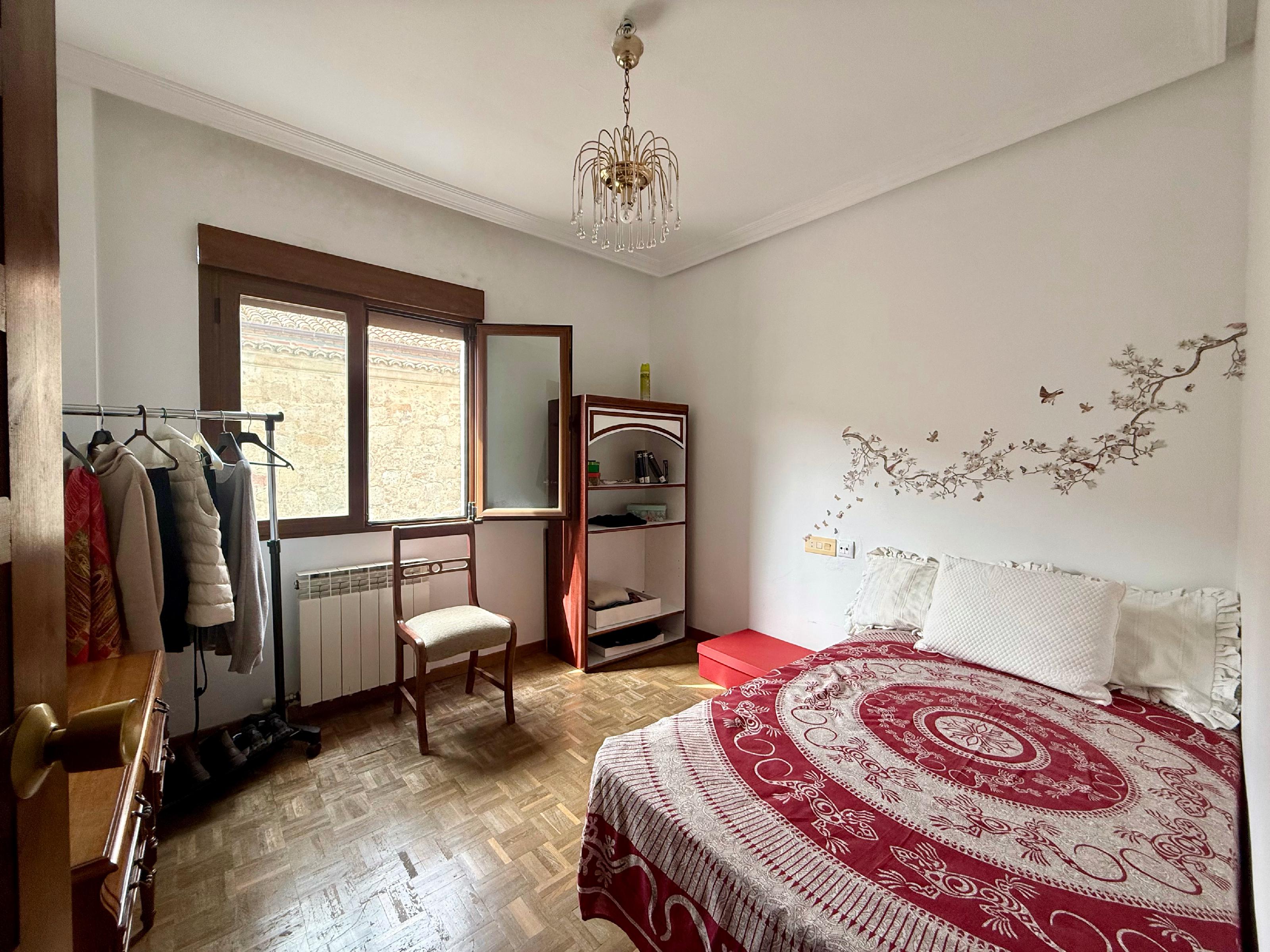 Imagen 7 Piso en venta en Plasencia / Junto a la Plaza del Salvador y a la Plaza Mayor