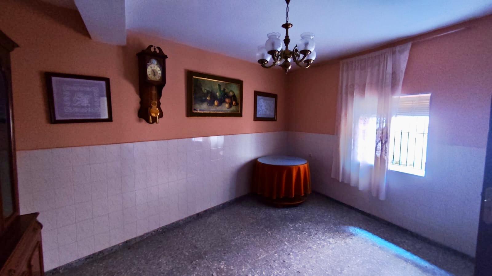 Imagen 2 Casa Adosada en venta en Mohedas De Granadilla / Al lado de la Plaza del Ayuntamiento
