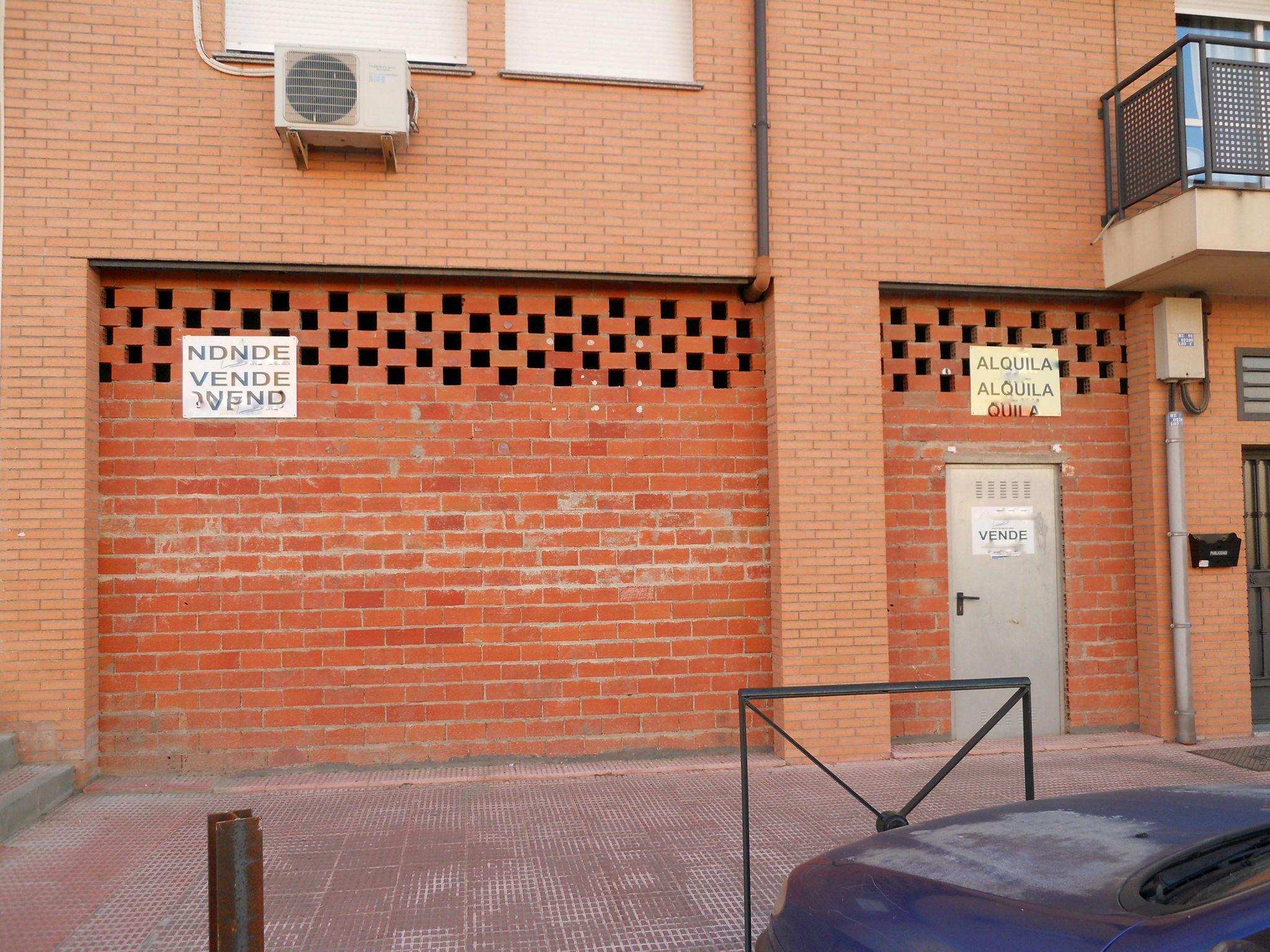 Imagen 1 Local Comercial en venta en Plasencia / Local comercial al lado del Mercadona y el polígono 