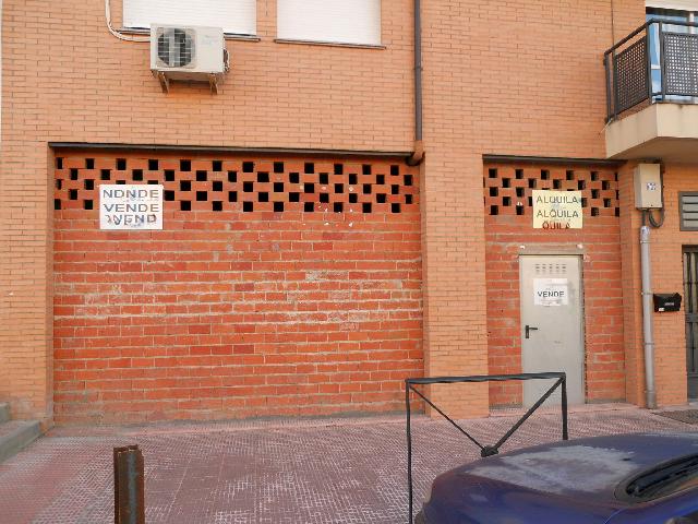Imagen 1 Inmueble 301880 - Local Comercial en venta en Plasencia / Local comercial al lado del Mercadona y el polígono 