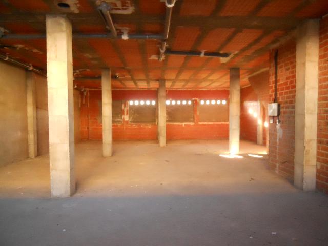 Imagen 3 Inmueble 301880 - Local Comercial en venta en Plasencia / Local comercial al lado del Mercadona y el polígono 