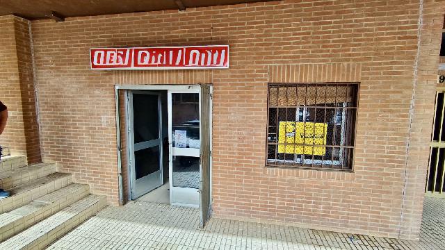 Imagen 1 Inmueble 302161 - Local Comercial en venta en Plasencia / En la calle Sor Valentina Mirón