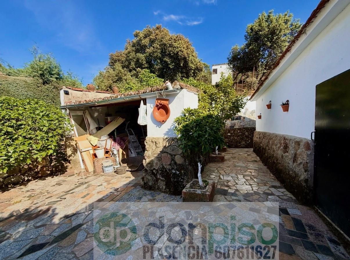 Imagen 11 Casa Rústica en venta en Plasencia / En la Carretera N630