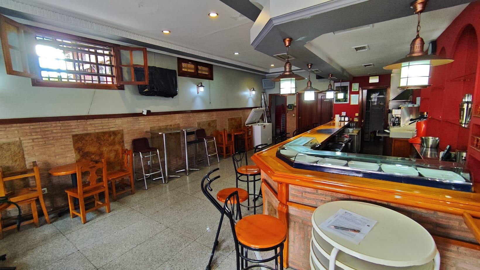 Imagen 4 Local Comercial en venta en Plasencia / En Calle Sor Valentina Mirón