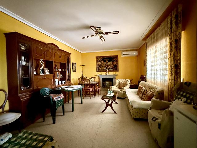 Imagen 9 Inmueble 302441 - Casa Rústica en venta en Plasencia / Al lado de la Ex 304, circunvalación Sur de Plasencia