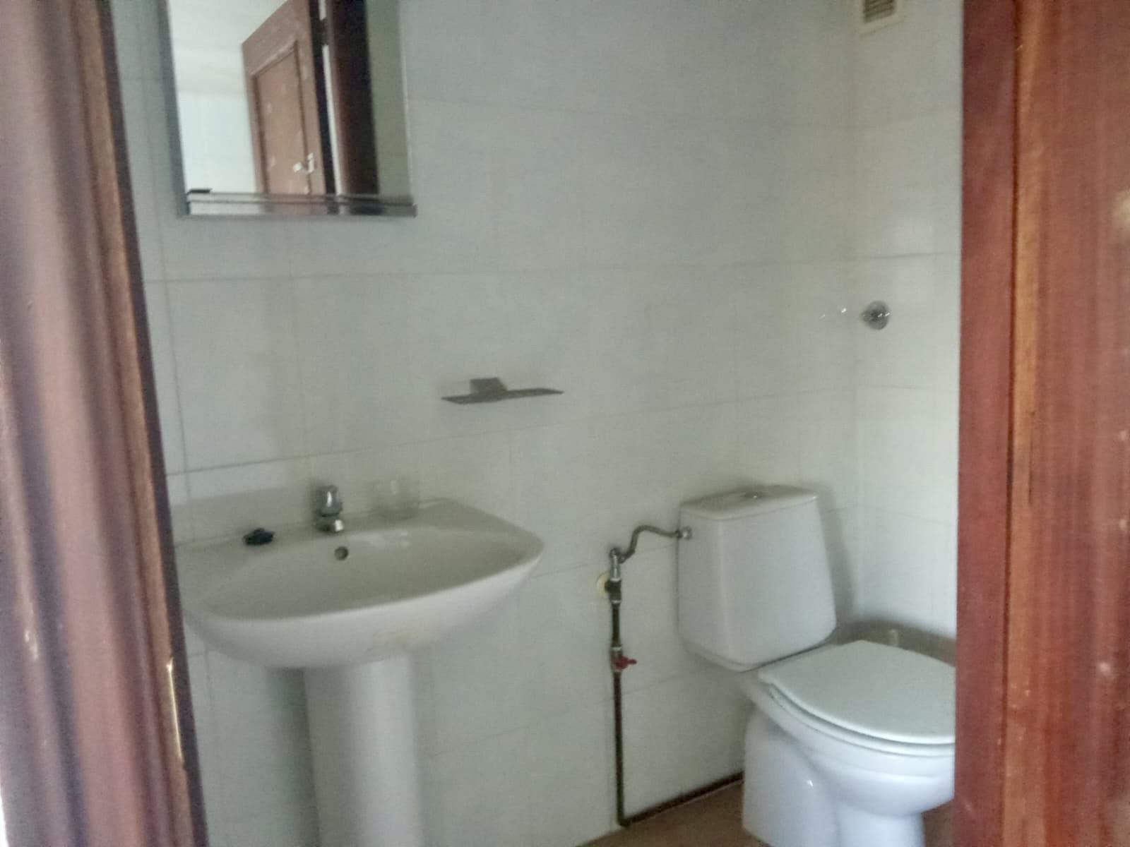 Imagen 4 Local Comercial en venta en Plasencia / En la calle Sor Valentina Mirón