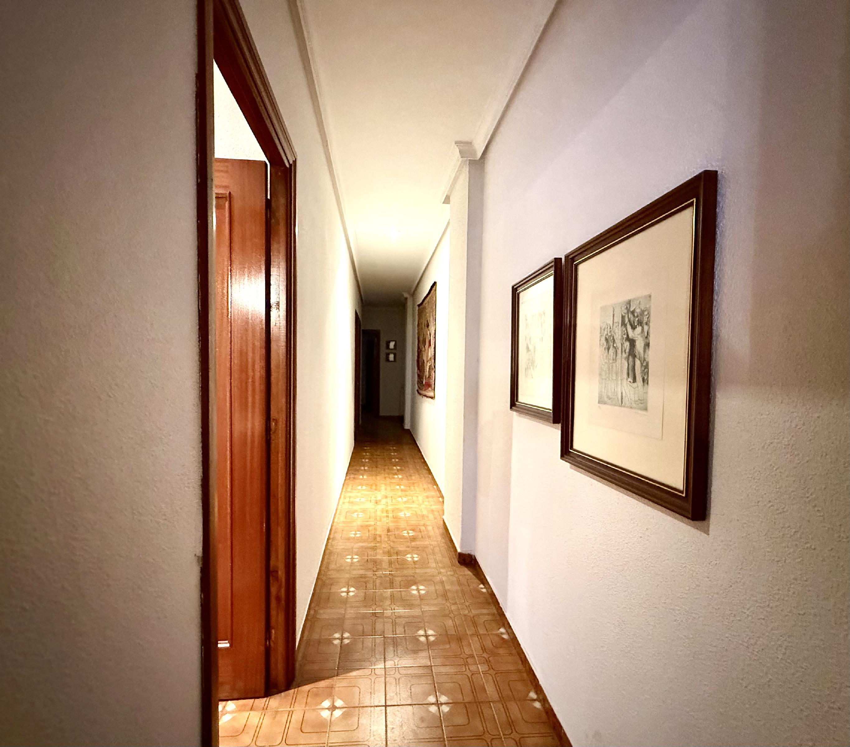 Imagen 15 Piso en venta en Plasencia / En la Avenida Alfonso Viii, centro ciudad