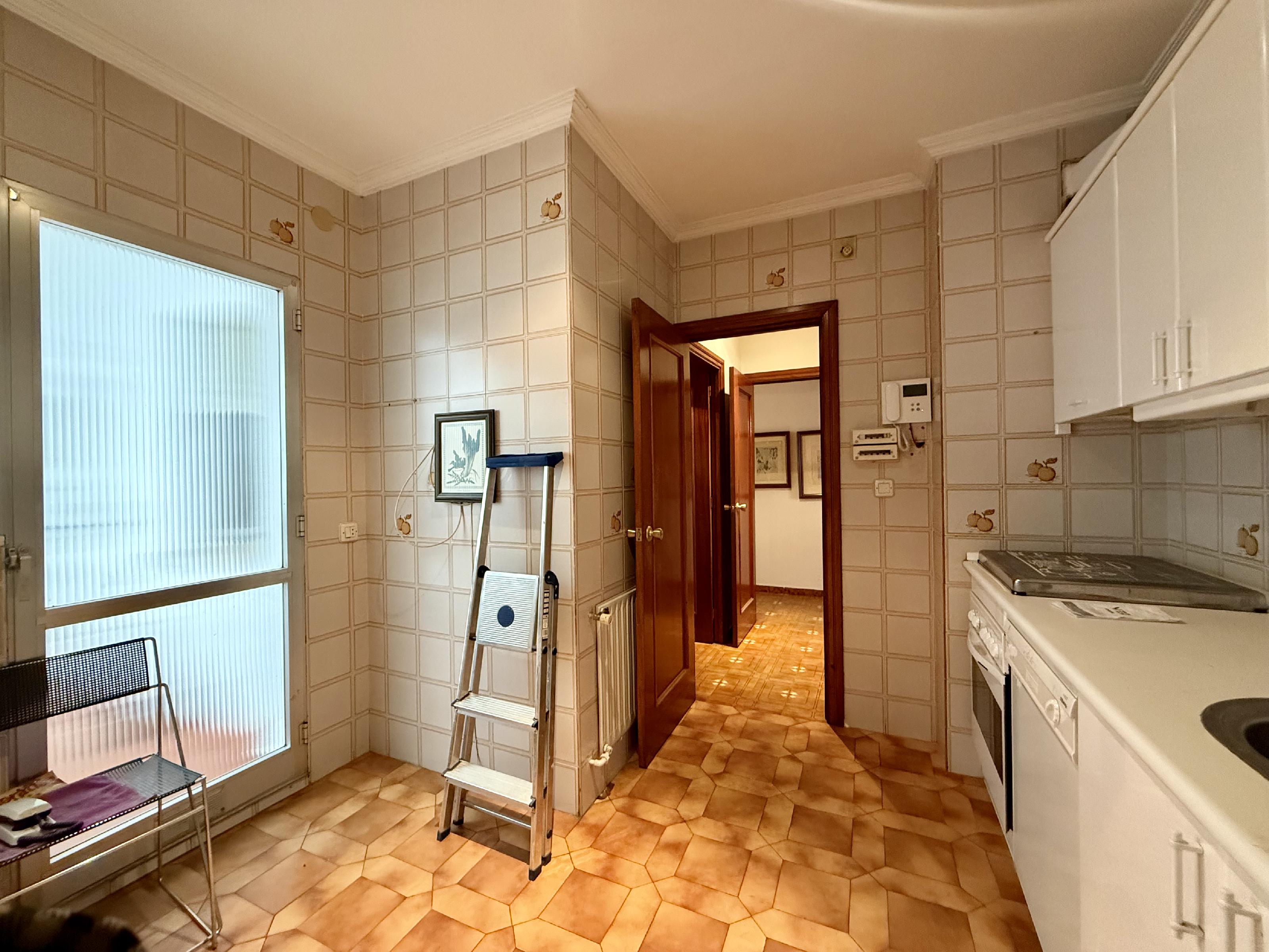 Imagen 11 Piso en venta en Plasencia / En la Avenida Alfonso Viii, centro ciudad