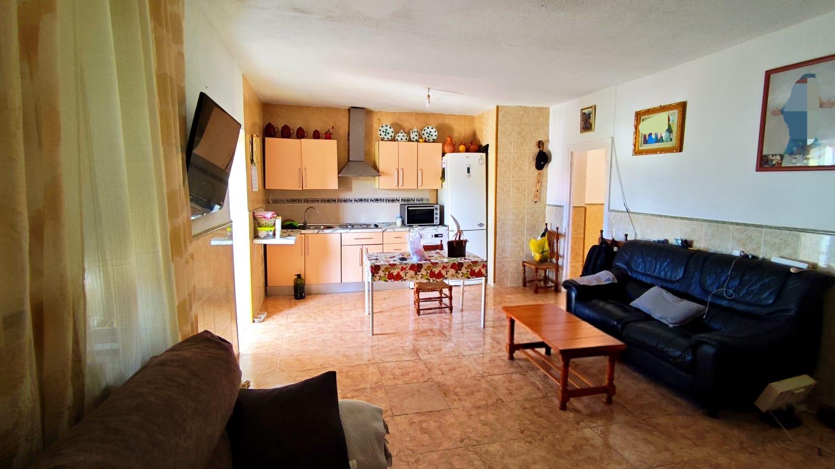 Imagen 1 Casa en venta en Plasencia / Calle Holguera nº4 bajo izquierda. 