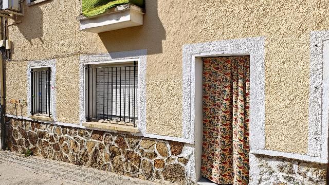 Imagen 2 Inmueble 303412 - Casa en venta en Plasencia / Calle Holguera nº4 bajo izquierda. 