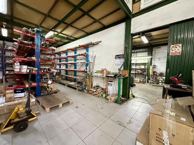 Imagen 8 Inmueble 303622 - Local Industrial en venta en Plasencia / Junto al puente Trujillo