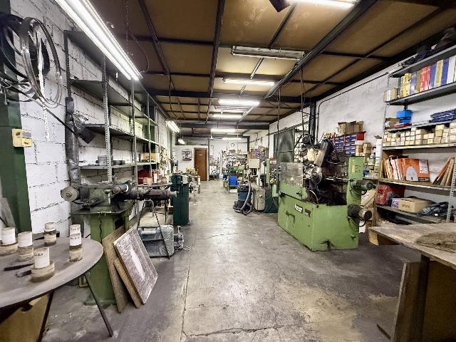 Imagen 10 Inmueble 303622 - Local Industrial en venta en Plasencia / Junto al puente Trujillo