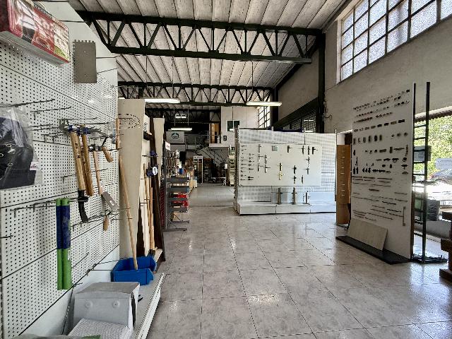 Imagen 4 Inmueble 303622 - Local Industrial en venta en Plasencia / Junto al puente Trujillo