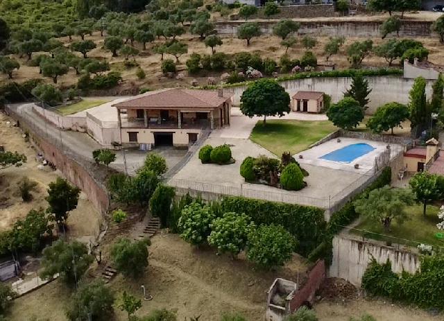 Imagen 1 Inmueble 304166 - Casa Rústica en venta en Plasencia / En la Sierra de Santa Bárbara