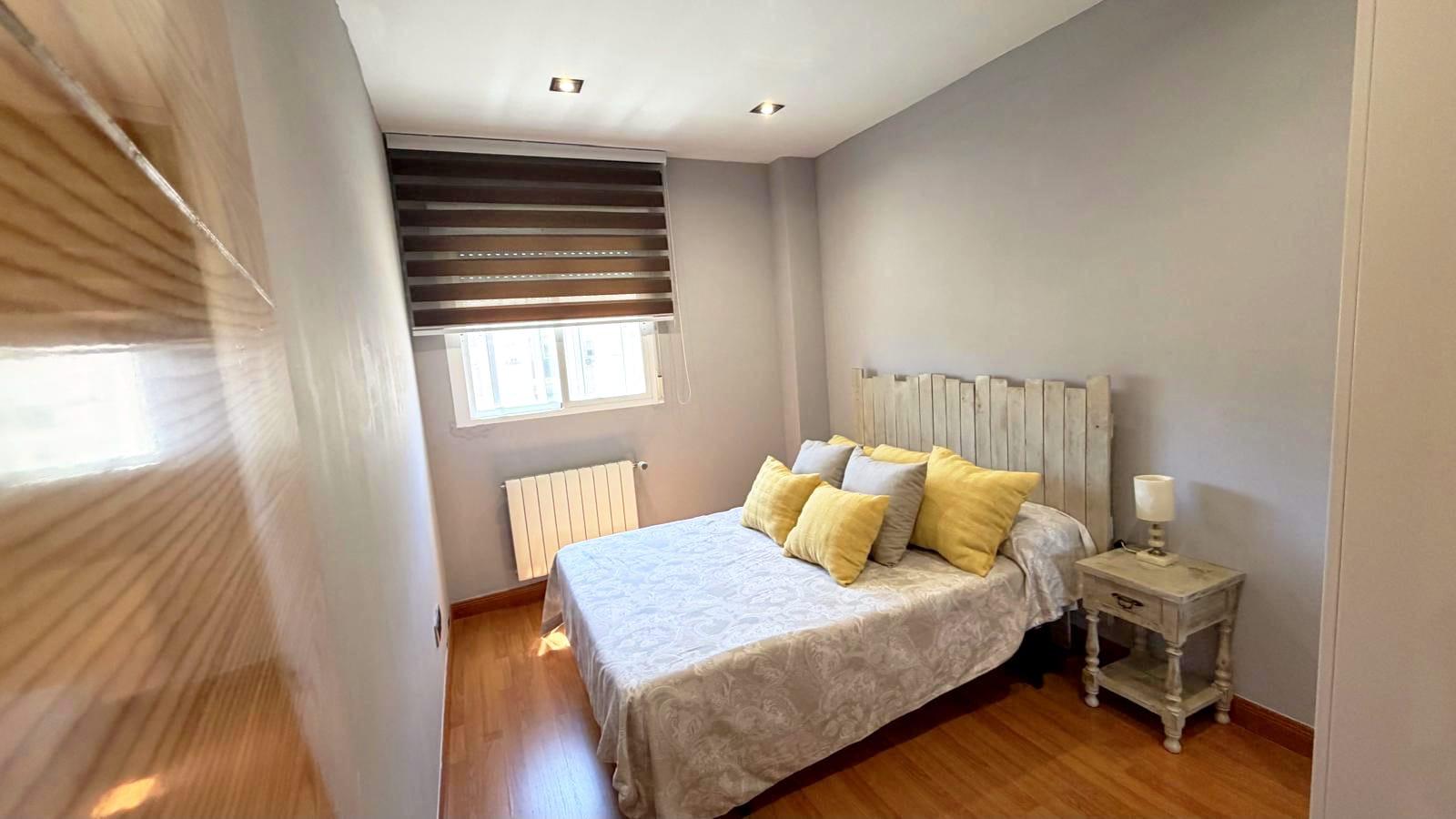 Imagen 4 Piso en venta en Plasencia / En la calle Níscalo